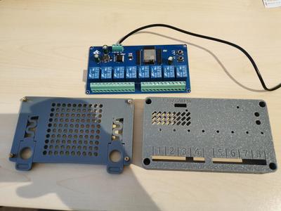 ESP-12F Relay X8 - Case mirrored