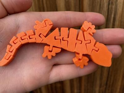 cute flexi lizzard