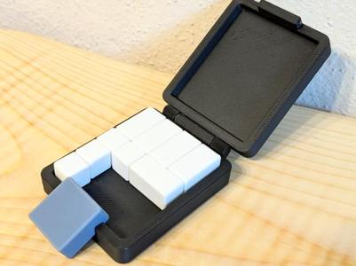 QuoVadis? - Fidget-Puzzle-Game as Box